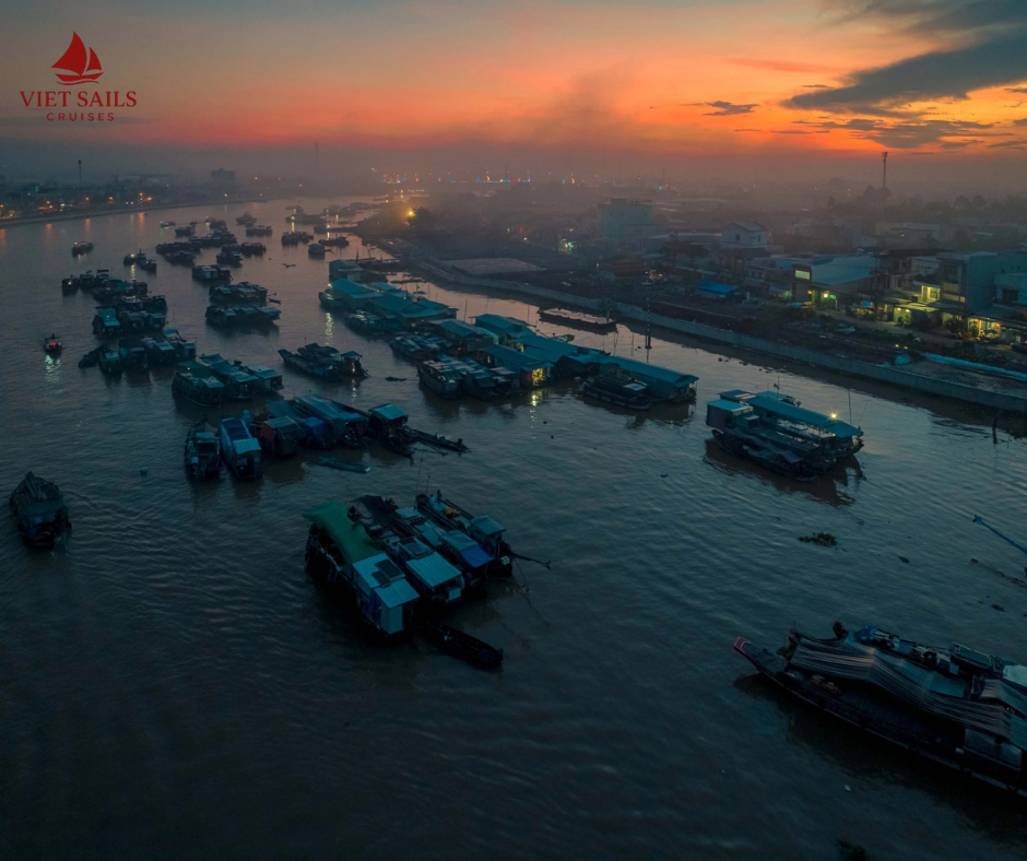 Cai Rong Floating Market Van Don: A Taste of Island Life