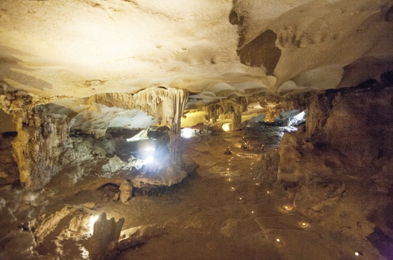 Thien Canh Son Cave